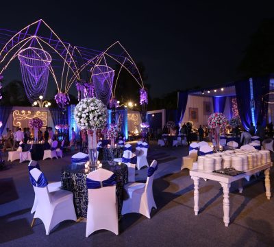 Bangalore, India 14th September 2022: Grand and Luxurious Indian Wedding Reception and it’s Decoration. Wedding Events Decor. Themed Wedding Decorations and Arrangement setup Bangalore, India 14th September 2022: Grand and Luxurious Indian Wedding Reception and it's Decoration. Wedding Events Decor. Themed Wedding Decorations and Arrangement setup